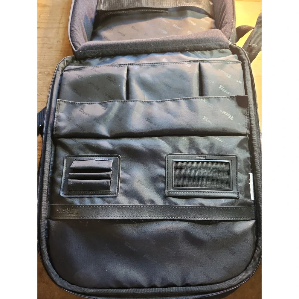 Y2K Targus Black‎ Locking Laptop Backpack with Anti-theft Flap And Waiststrap.
